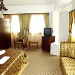 מלון Knidos Butik
